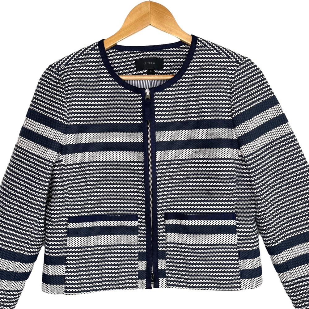 J Crew Navy and White Tweed Striped Full Zip Collarless Blazer Size 6 - Picture 3 of 7